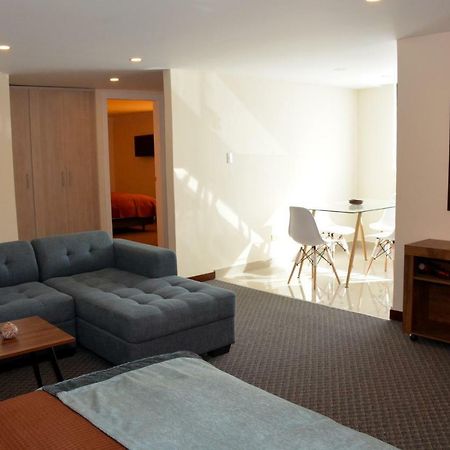 קיטו Los Angeles Stay Inn מראה חיצוני תמונה