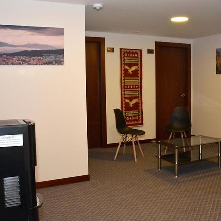 קיטו Los Angeles Stay Inn מראה חיצוני תמונה