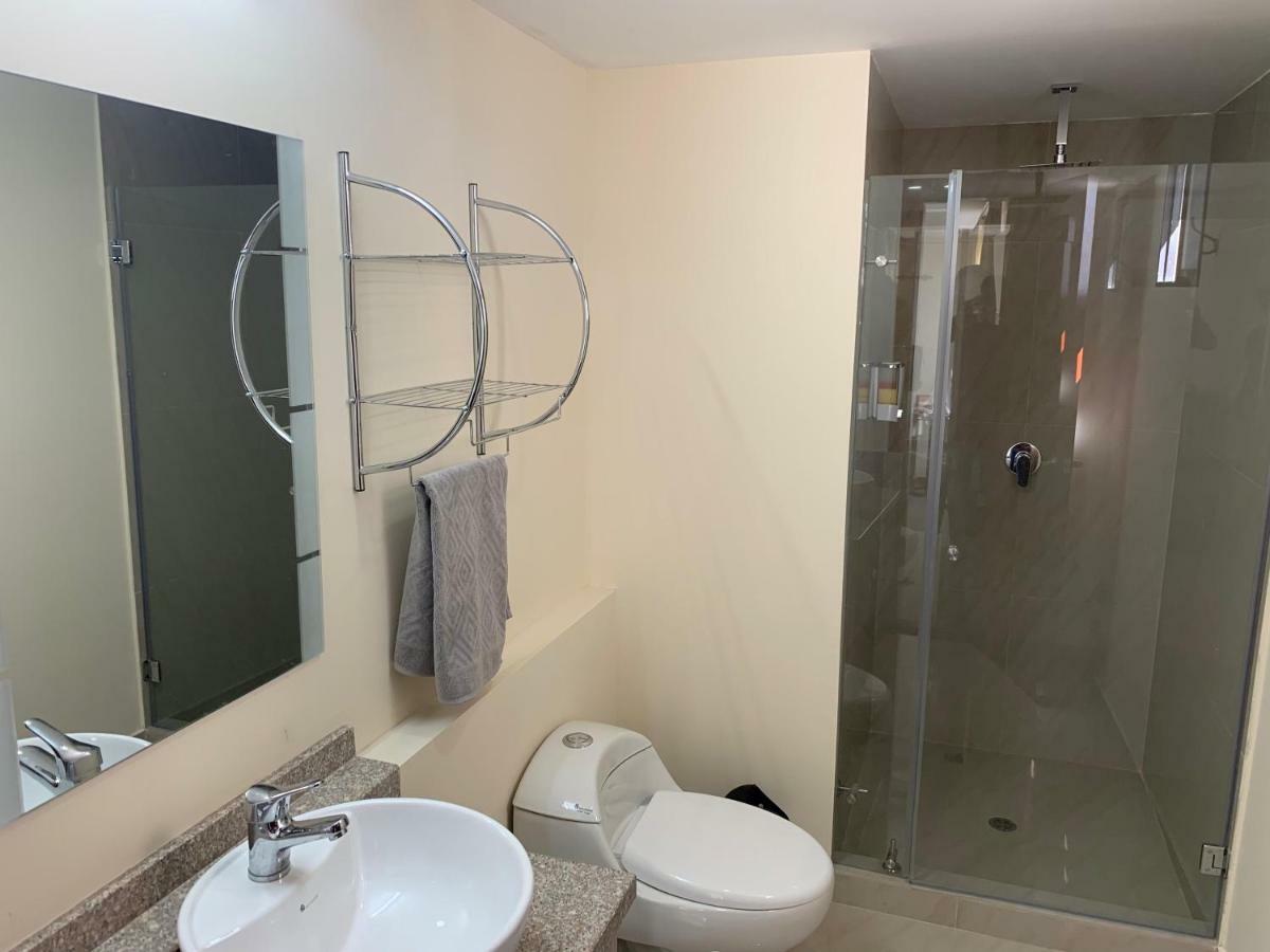 קיטו Los Angeles Stay Inn מראה חיצוני תמונה