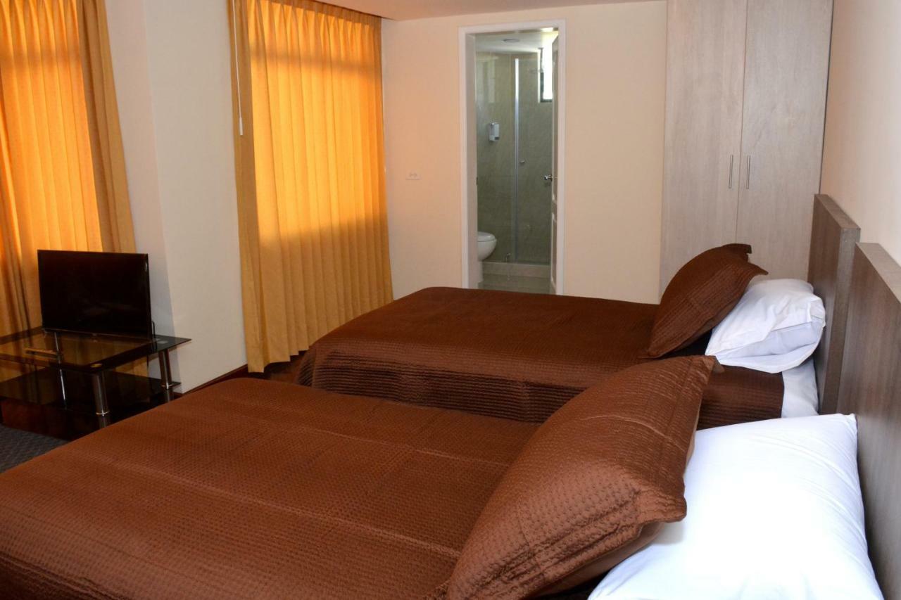 קיטו Los Angeles Stay Inn מראה חיצוני תמונה