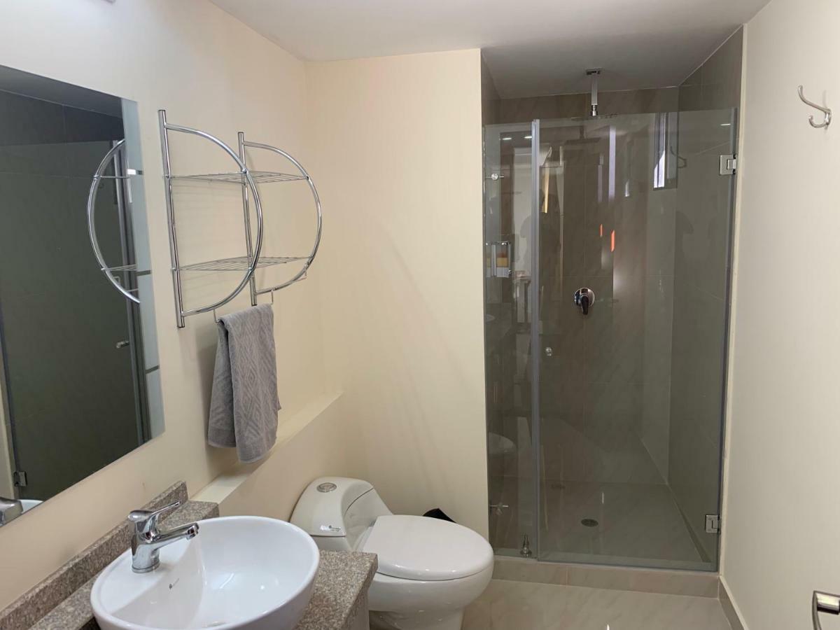 קיטו Los Angeles Stay Inn מראה חיצוני תמונה